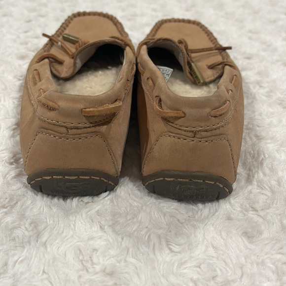UGG Australia Tan Sheepskin Leather Driving Moccasin Seafoam Flats Size 5 in tan - Picture 5 of 12